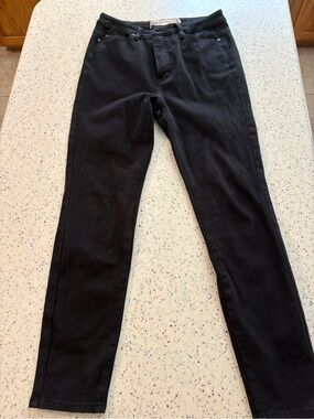 Soft Surroundings Black Jeans 6P
